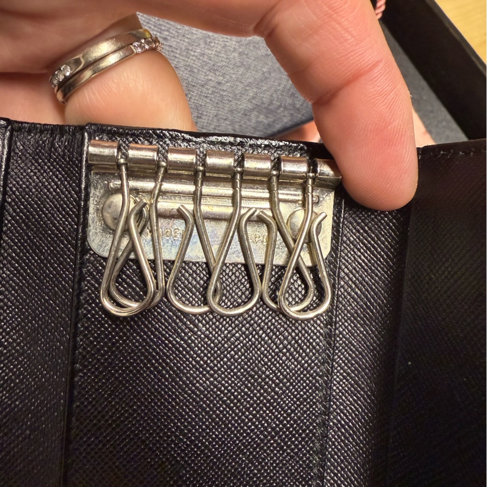 /traded/Prada Tessuto Key Holder - Picture 10 of 13